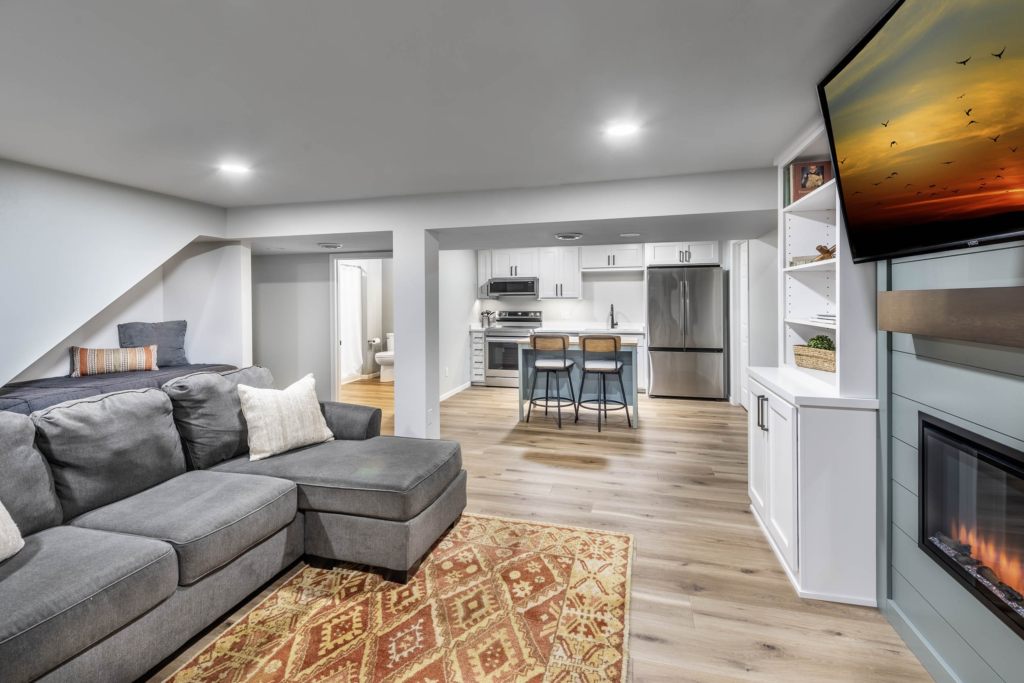 Custom Design Carpentry Inc - image